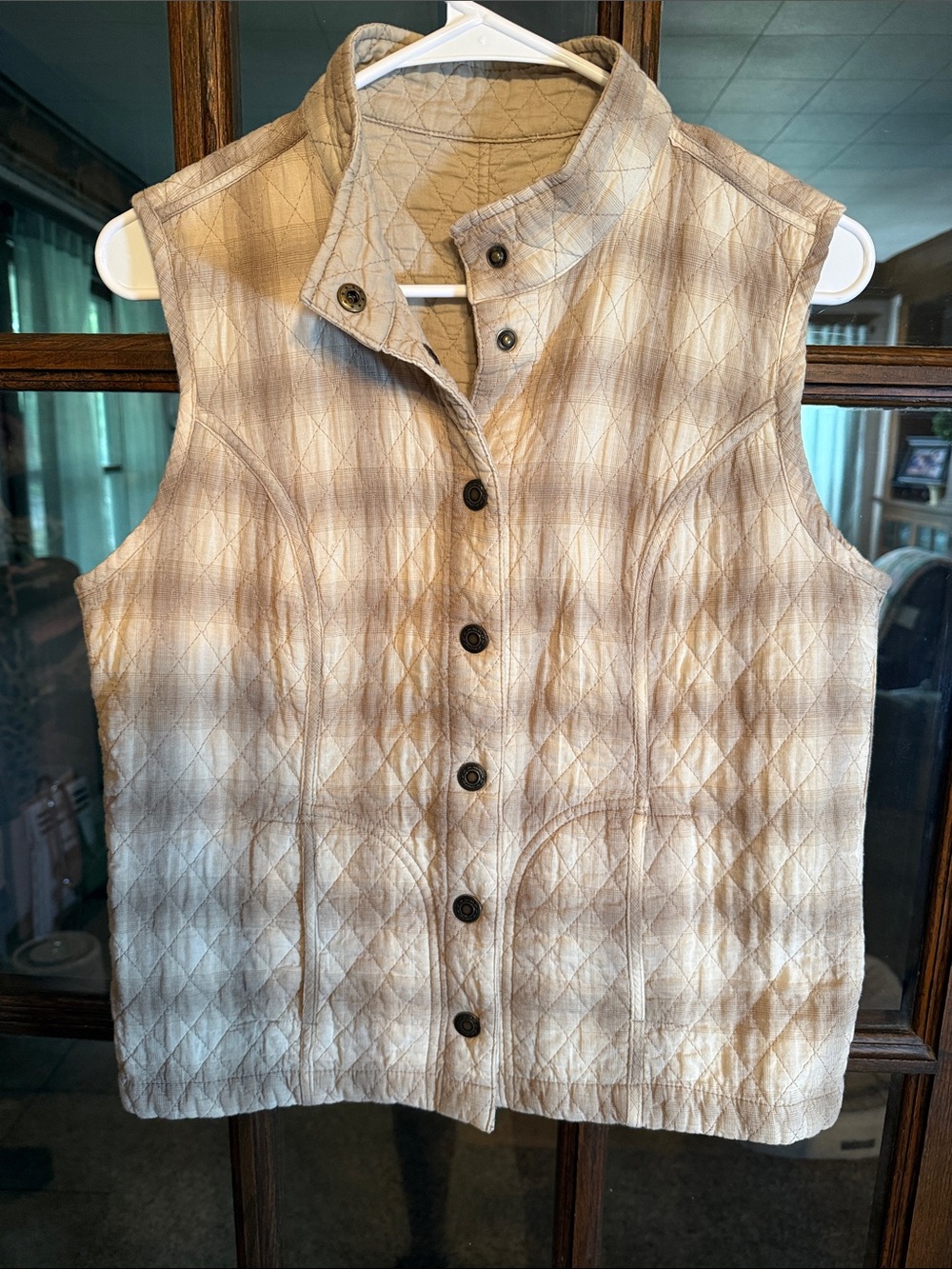 Reversible Quilted Vest Tan Plaid Beige Button Front Sleeveless Jacket Womens